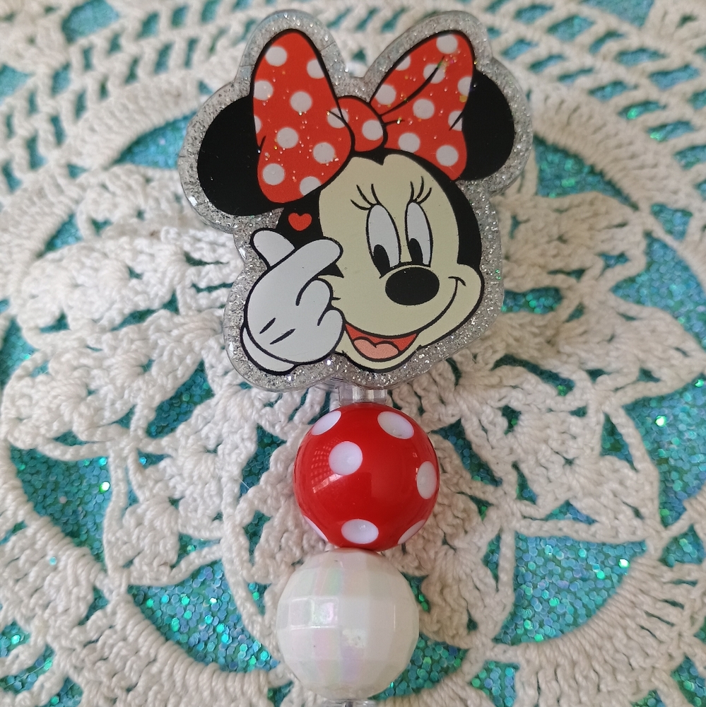 Minnie mouse badge reel
